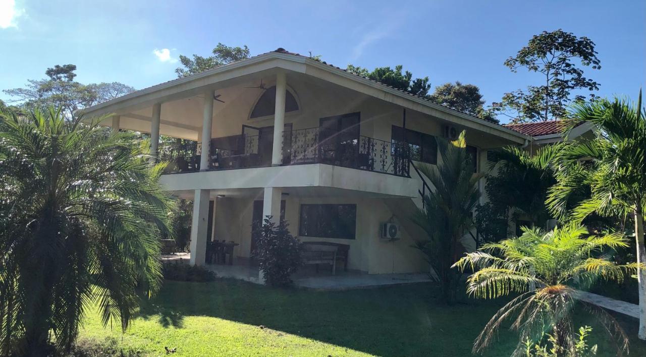 Sol Y Sombra Bed and Breakfast Μπόκας ντελ Τόρο Εξωτερικό φωτογραφία