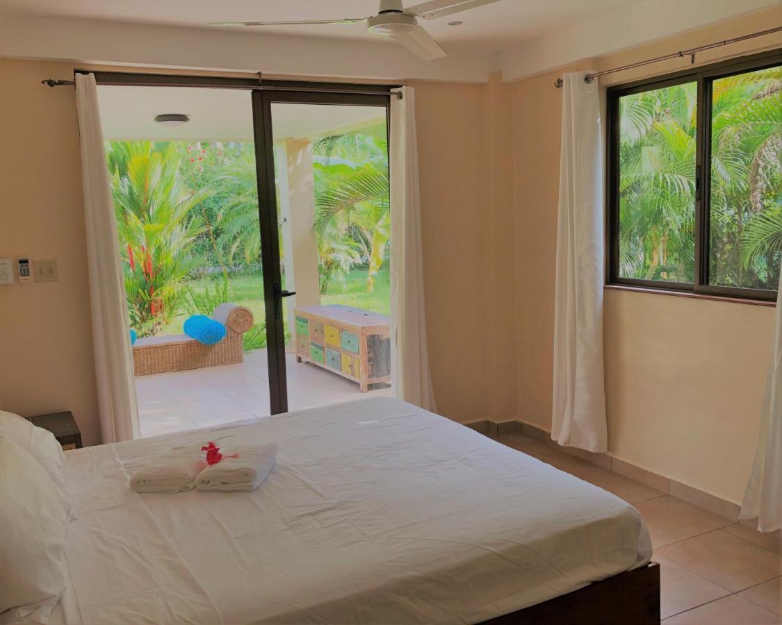 Sol Y Sombra Bed and Breakfast Μπόκας ντελ Τόρο Εξωτερικό φωτογραφία