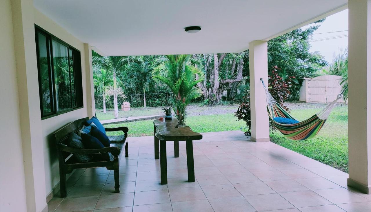 Sol Y Sombra Bed and Breakfast Μπόκας ντελ Τόρο Εξωτερικό φωτογραφία