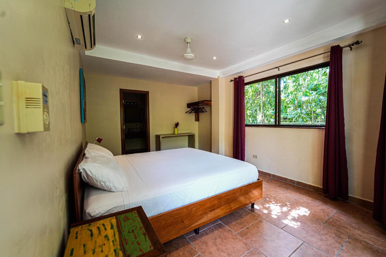 Sol Y Sombra Bed and Breakfast Μπόκας ντελ Τόρο Εξωτερικό φωτογραφία