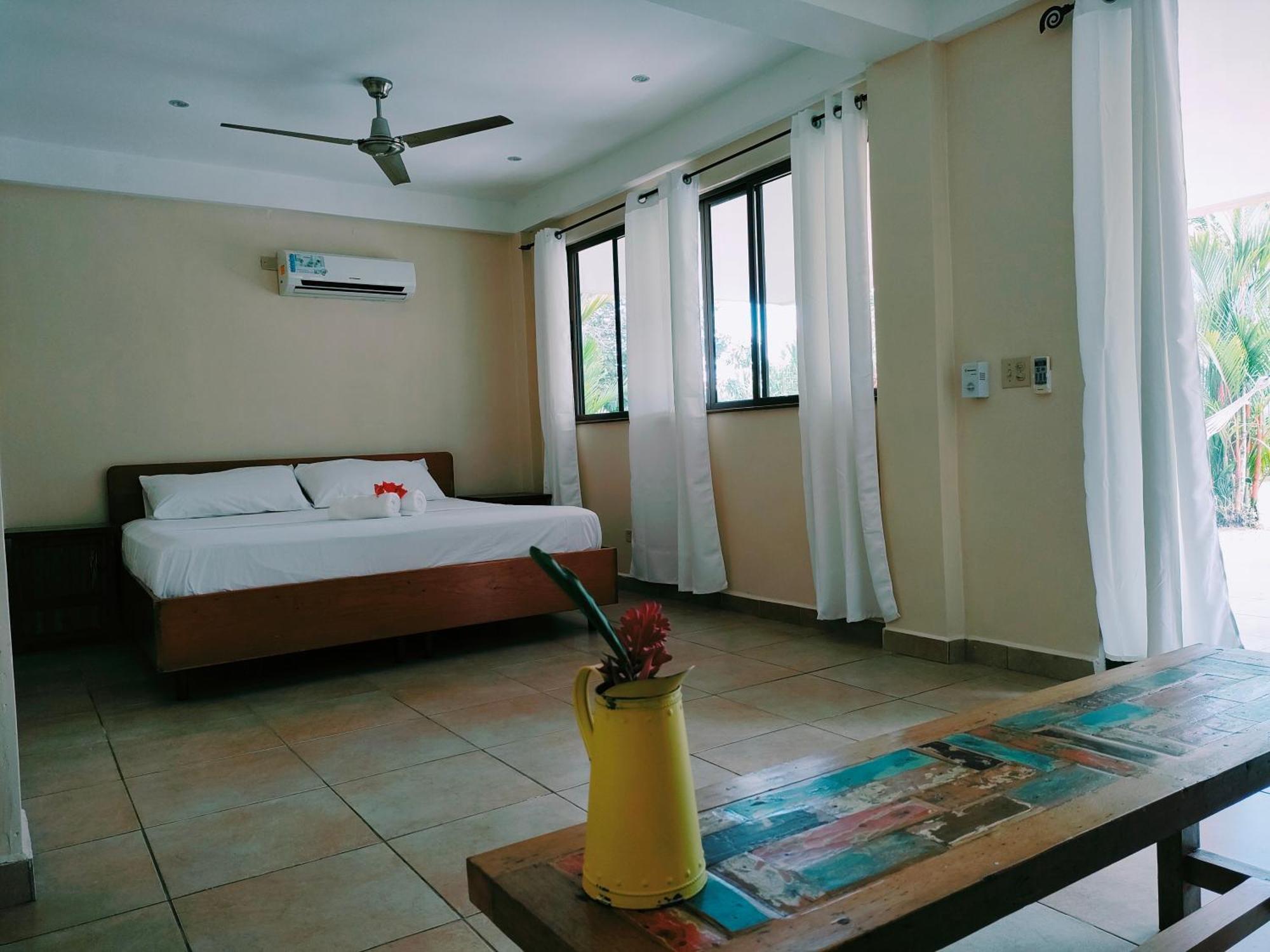Sol Y Sombra Bed and Breakfast Μπόκας ντελ Τόρο Δωμάτιο φωτογραφία