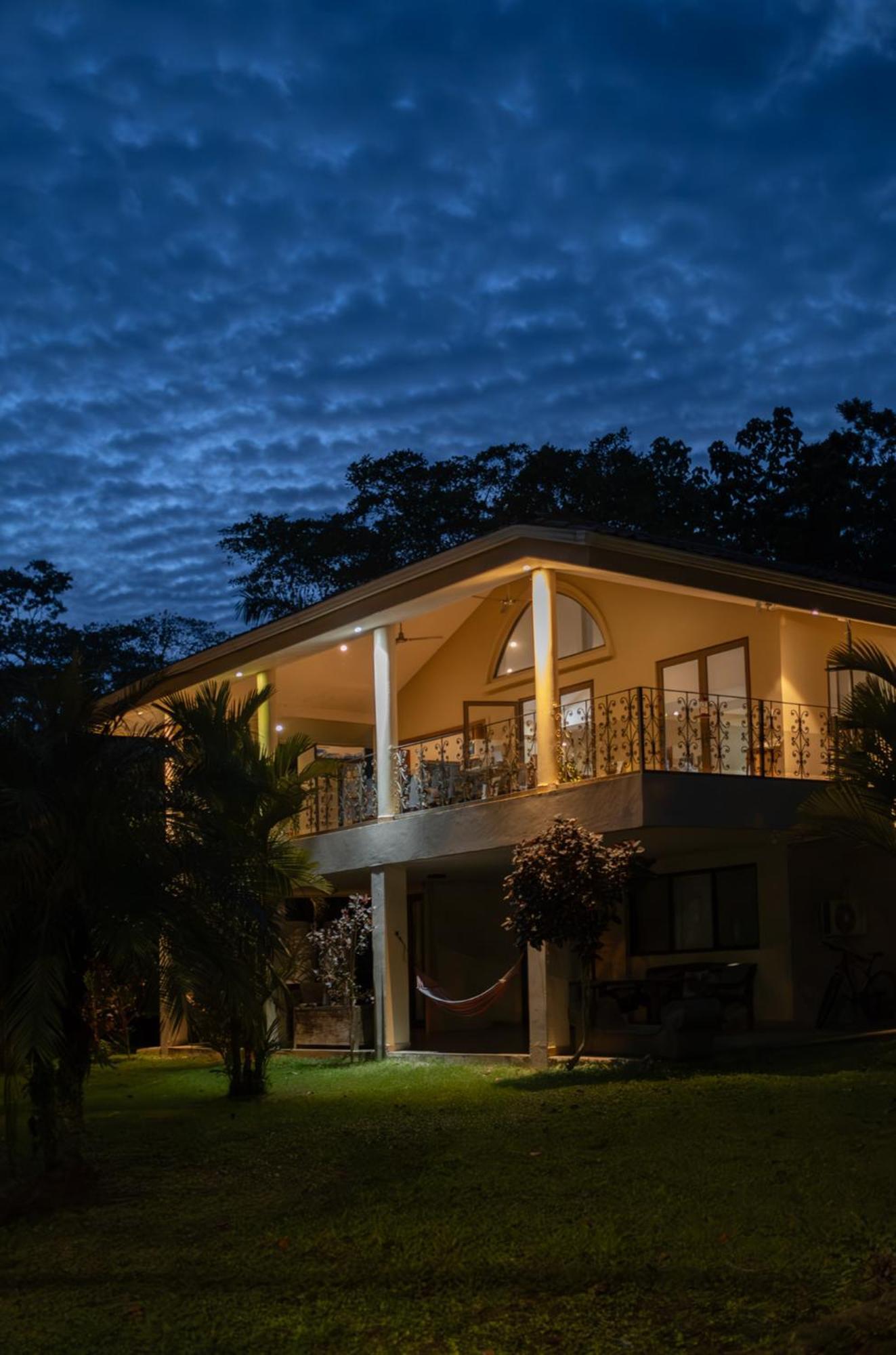 Sol Y Sombra Bed and Breakfast Μπόκας ντελ Τόρο Εξωτερικό φωτογραφία